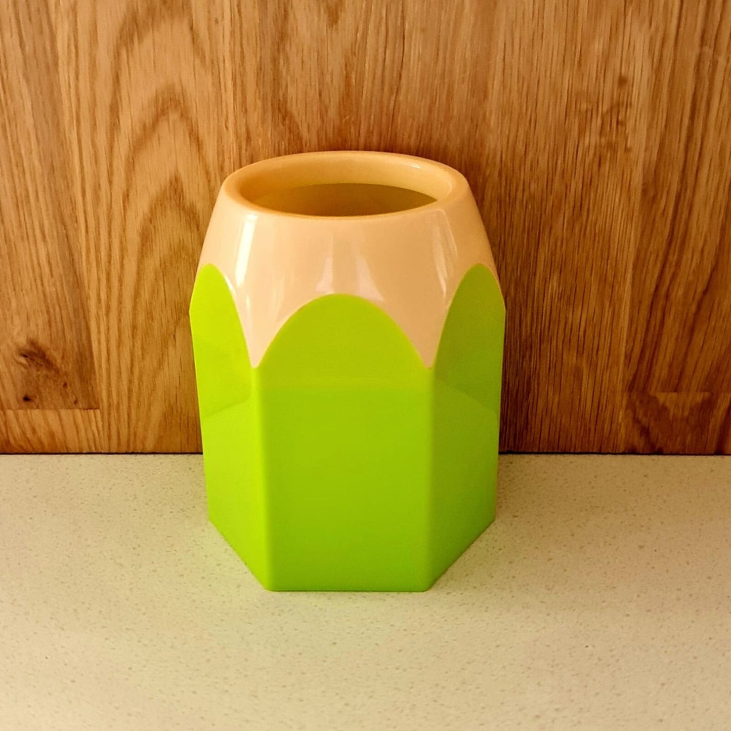 Teacher Pencil Pot - End of Year Teacher Gift! Perfect thank you gift for your favourite teacher.